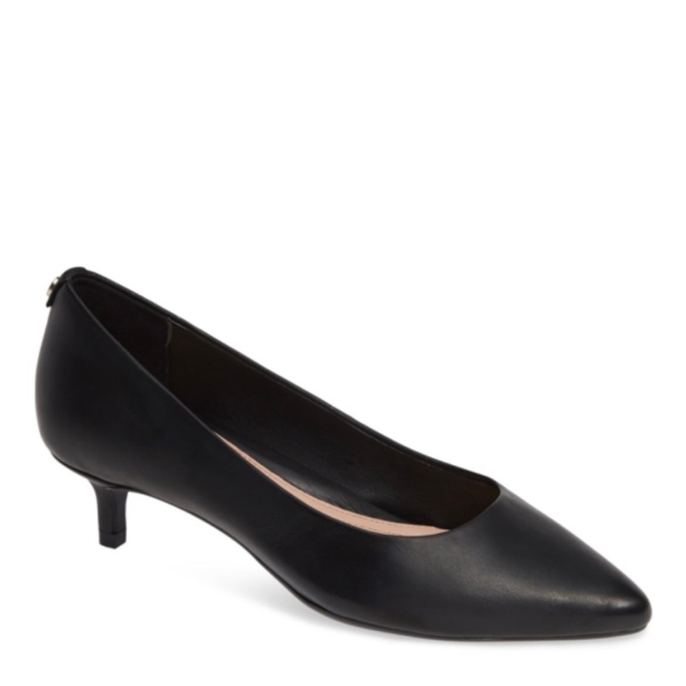 Taryn Rose Naomi Weatherproof Size 8.5